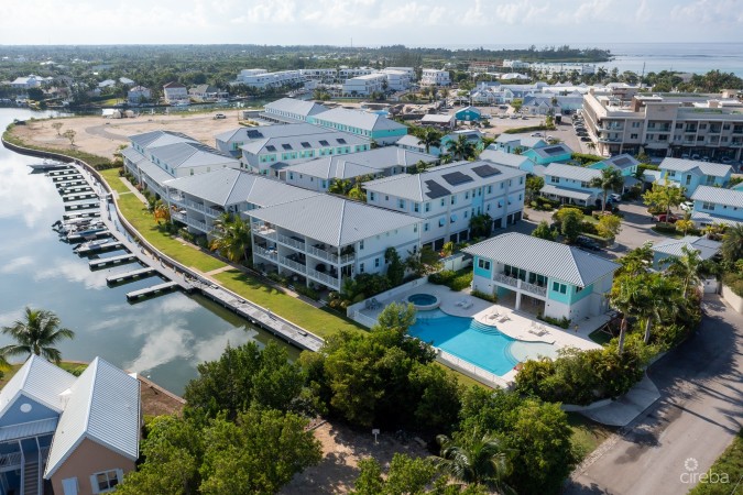 PERIWINKLE 3 BED TOWN HOME COURTYARD UNIT