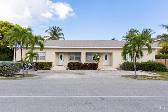 SUMMIT CRESCENT 2 BED/2 BATH - HALF OF A DUPLEX