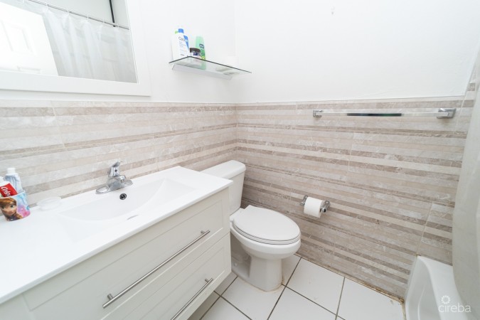 SUMMIT CRESCENT 2 BED/2 BATH - HALF OF A DUPLEX