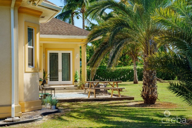 EXQUISITE FAMILY HOME ON DESTINY AVENUE