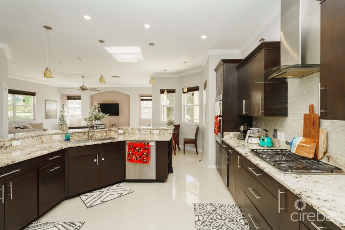 EXQUISITE FAMILY HOME ON DESTINY AVENUE