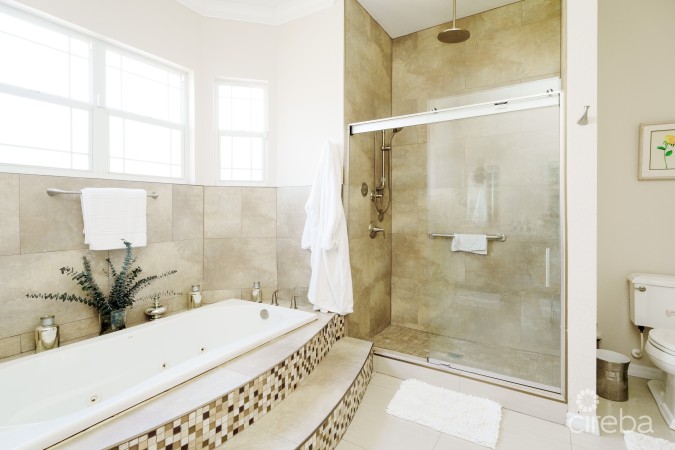 EXQUISITE FAMILY HOME ON DESTINY AVENUE