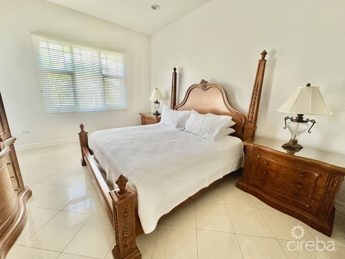 BRITANNIA - SPACIOUS 4 BEDROOM HOME IN KING'S COURT