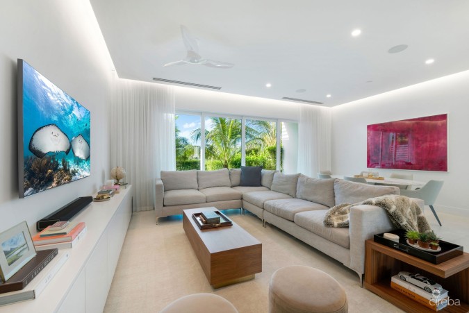 SOLARA 115, CRYSTAL HARBOUR TOWNHOME