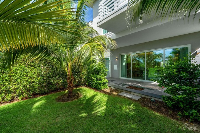 SOLARA 115, CRYSTAL HARBOUR TOWNHOME