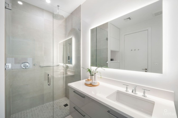 SOLARA 115, CRYSTAL HARBOUR TOWNHOME