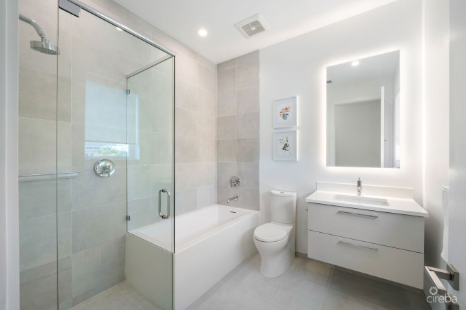 SOLARA 115, CRYSTAL HARBOUR TOWNHOME