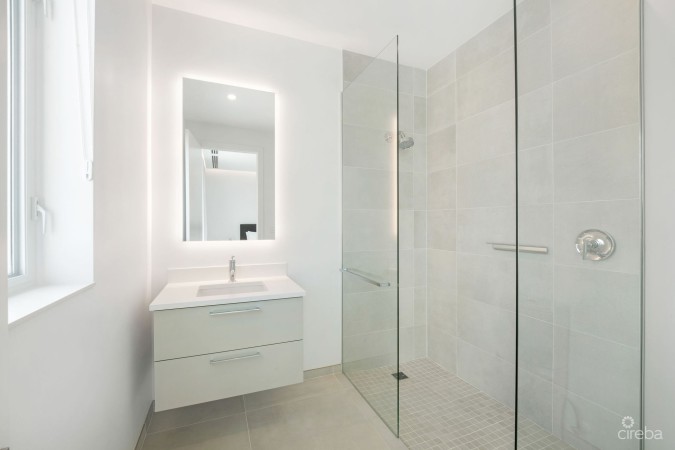 SOLARA 115, CRYSTAL HARBOUR TOWNHOME