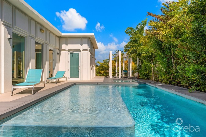 SOLARA 115, CRYSTAL HARBOUR TOWNHOME