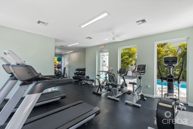 SOLARA 115, CRYSTAL HARBOUR TOWNHOME