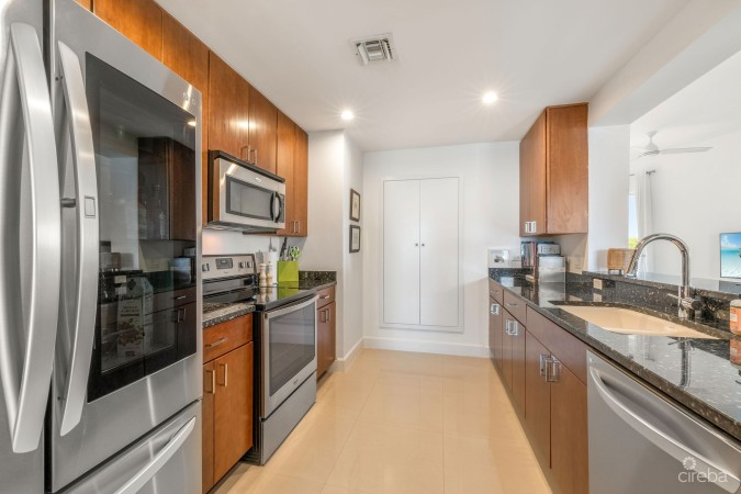 SNUG HARBOUR OCEANFRONT CONDO - TURTLE COVE C303