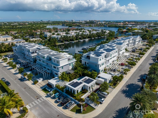 SOLARA 115, CRYSTAL HARBOUR TOWNHOME