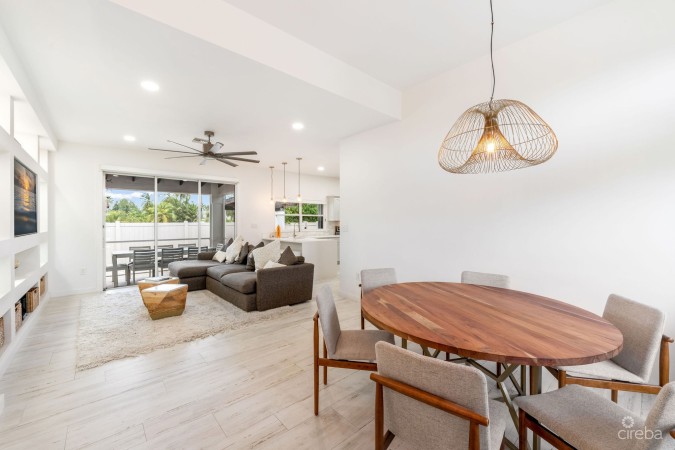 GRAND MANOR - SINGLE FAMILY HOME