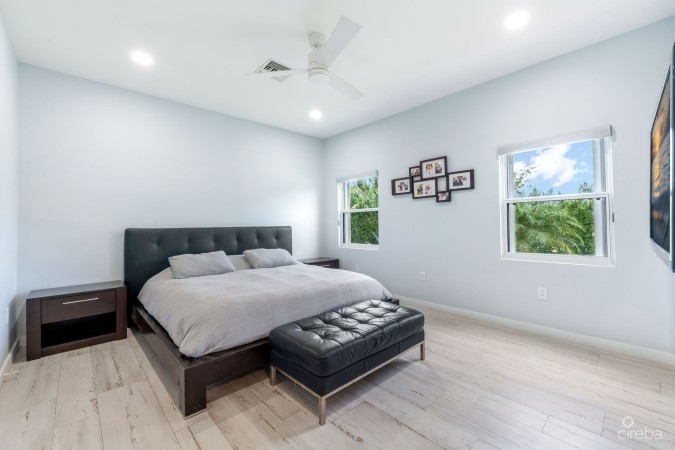 GRAND MANOR - SINGLE FAMILY HOME