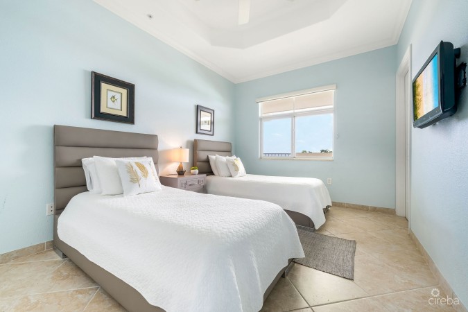 PENTHOUSE - 3 BED 3 BATH - SOUTH BAY BEACH CLUB