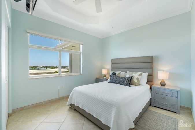 PENTHOUSE - 3 BED 3 BATH - SOUTH BAY BEACH CLUB