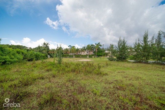 LAKEFRONT LAND - PRETIGIOUS COMMUNITY OF THE LAKES AT POINTDEXTER