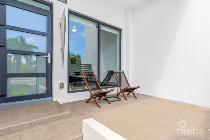 VELA 51, SOUTH SOUND TOWNHOME