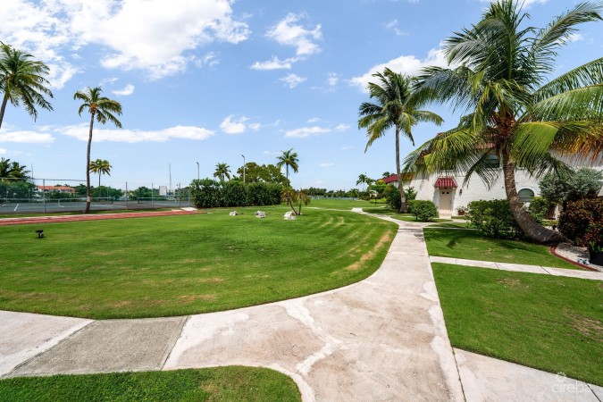 LIME TREE BAY 2 BED