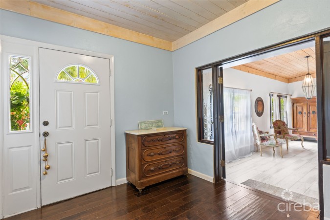 OCEANFRONT HOME WITH EXPANSIVE GROUNDS, POOL AND PICKLEBALL COURT