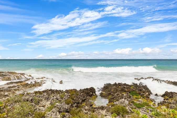 OCEANFRONT HOME WITH EXPANSIVE GROUNDS, POOL AND PICKLEBALL COURT
