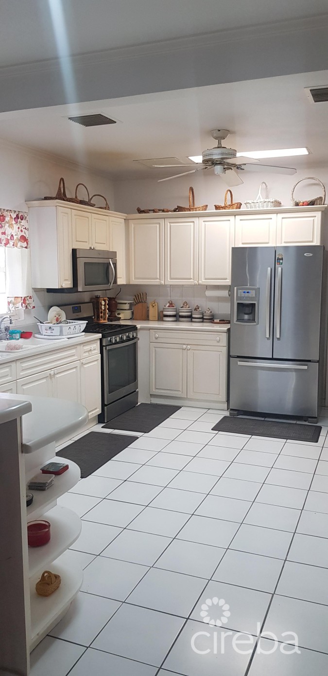 FAMILY HOME #10 CRUSADER WAY GT