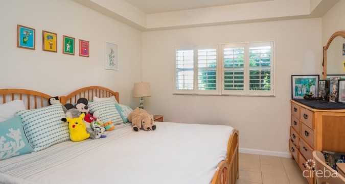 3 BED BEACH FRONT CONDO CAYMAN CLUB