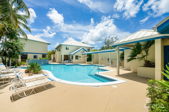 THE RETREAT # 30, 3 BED/3.5BATH