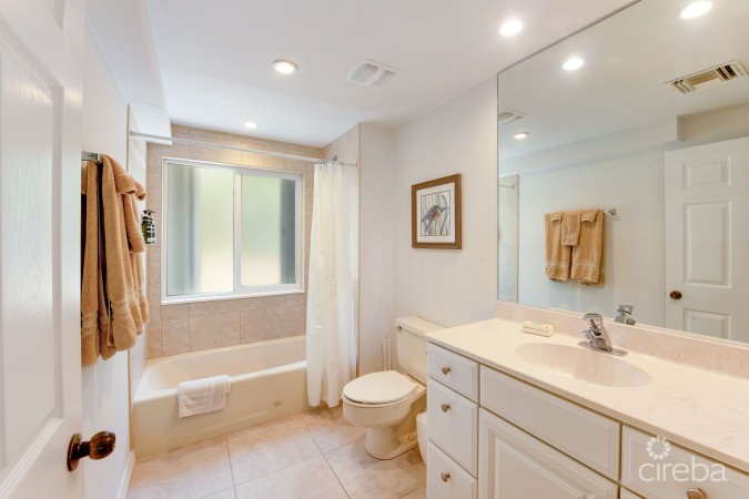 THE RETREAT # 30, 3 BED/3.5BATH
