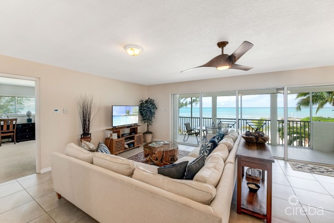 THE RETREAT # 30, 3 BED/3.5BATH