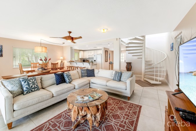 THE RETREAT # 30, 3 BED/3.5BATH