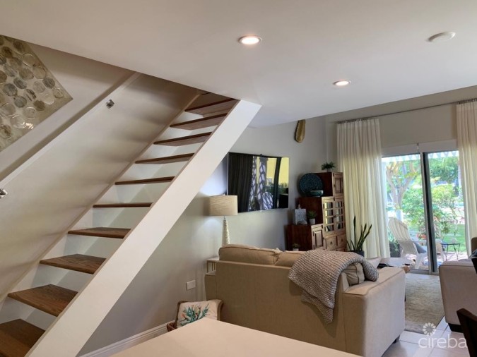 XRYSTAL VILLAGE 2 BED 2 BATH TOWNHOUSE