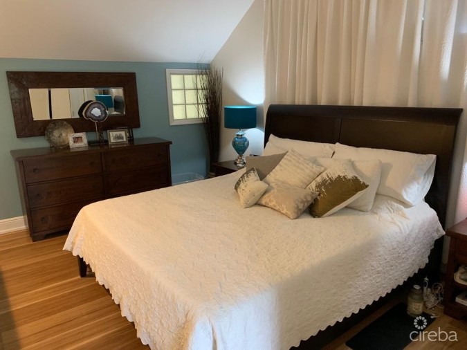 XRYSTAL VILLAGE 2 BED 2 BATH TOWNHOUSE