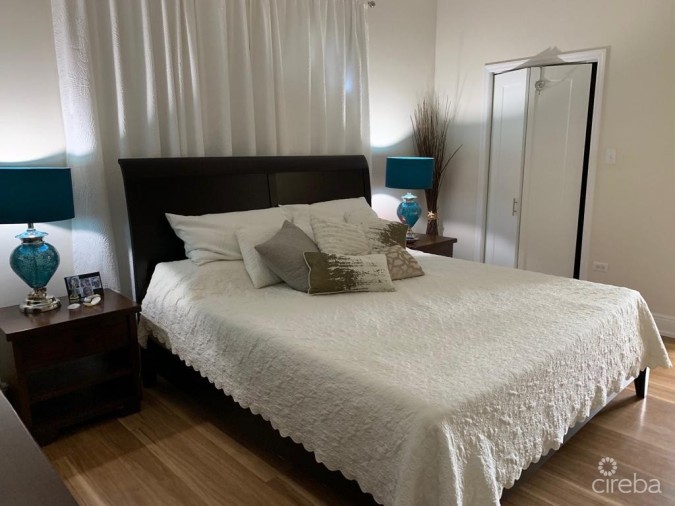 XRYSTAL VILLAGE 2 BED 2 BATH TOWNHOUSE