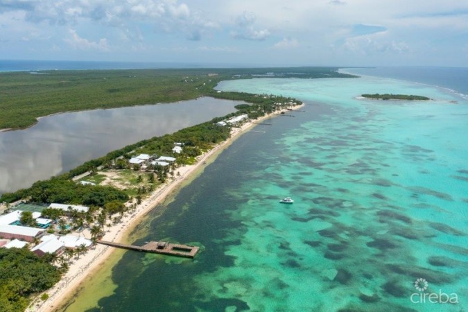 MAREA LUXURIOUS LITTLE CAYMAN BEACH FRONT FACING VILLAS