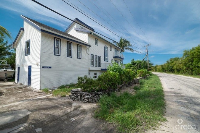 LITTLE CAYMAN "WINDOW BAY" OCEANFRONT HOME