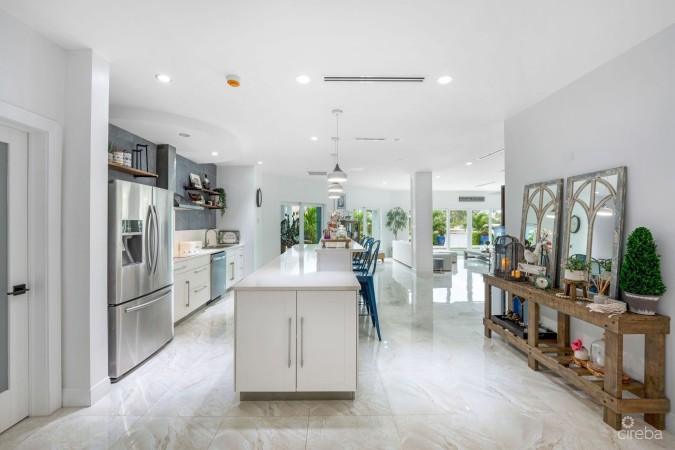 LUXURIOUS WATERFRONT RESIDENCE AT 118 NELSON QUAY IN GOVERNOR'S HARBOUR