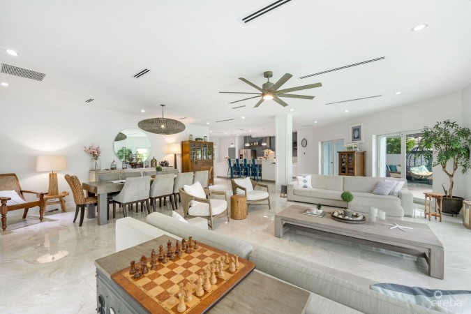 LUXURIOUS WATERFRONT RESIDENCE AT 118 NELSON QUAY IN GOVERNOR'S HARBOUR