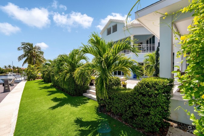 LUXURIOUS WATERFRONT RESIDENCE AT 118 NELSON QUAY IN GOVERNOR'S HARBOUR