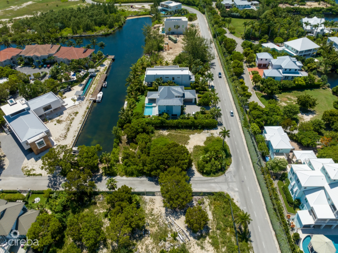 YACHT CLUB - NORTH CREEK CANAL FRONT LOT