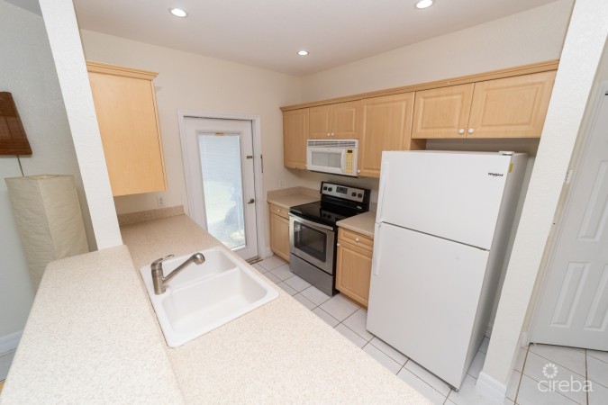 WOODLAND GLEN 16