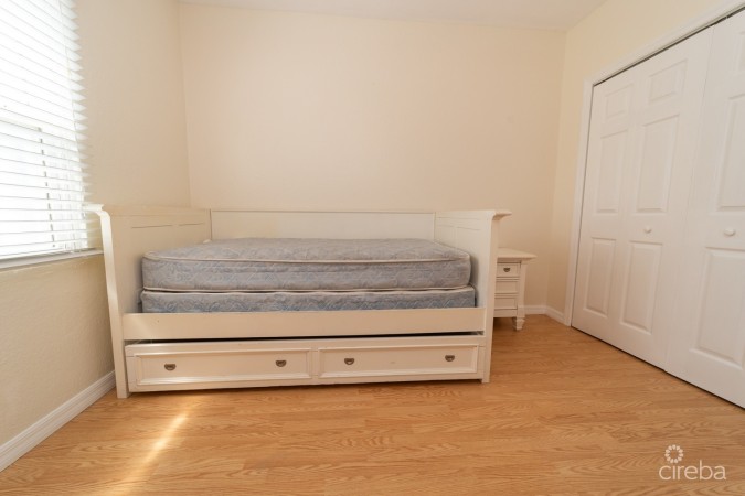 WOODLAND GLEN 16