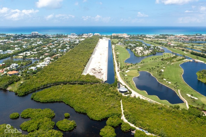 BAYVIEW - SPECTACULAR CANAL FRONT LAND