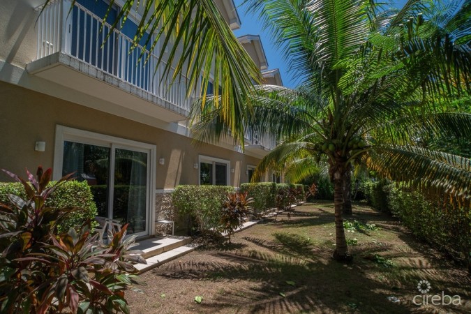 SEVEN MILE BEACH CORRIDOR PARKWAY PLACE TOWNHOUSE