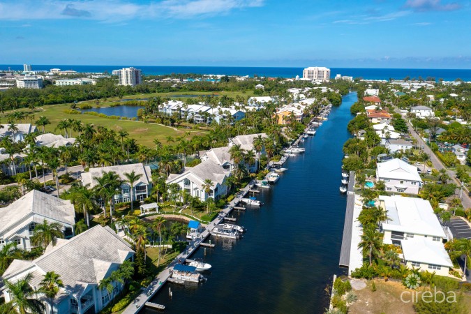 BRITANNIA KINGS COURT WITH PRIVATE DOCK