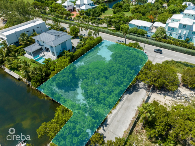 YACHT CLUB - NORTH CREEK CANAL FRONT LOT