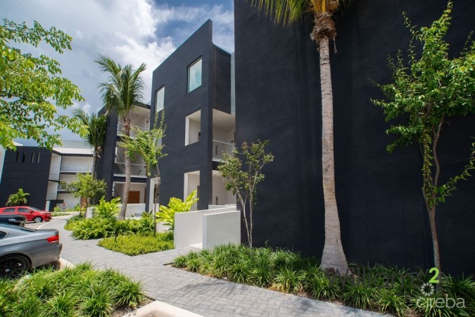 424 ONE CANAL POINT