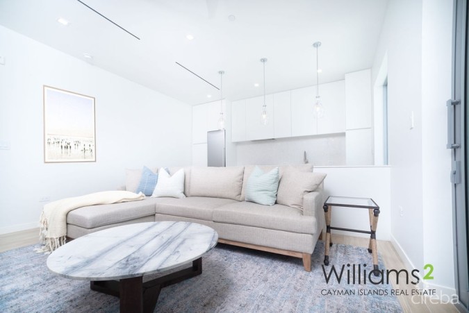 424 ONE CANAL POINT