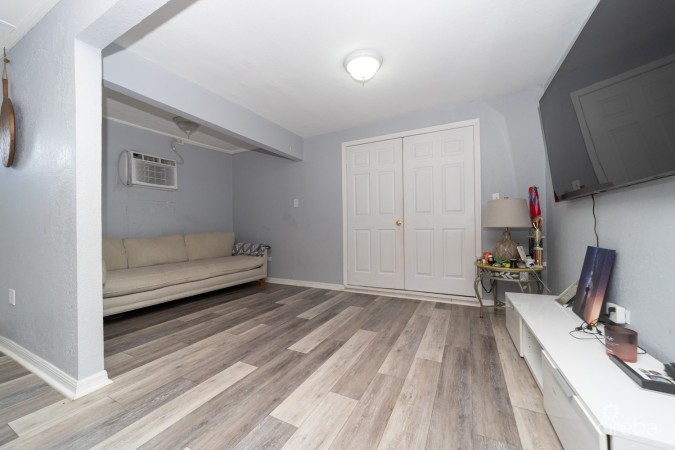 WEST BAY HOME WITH ATTACHED APARTMENT