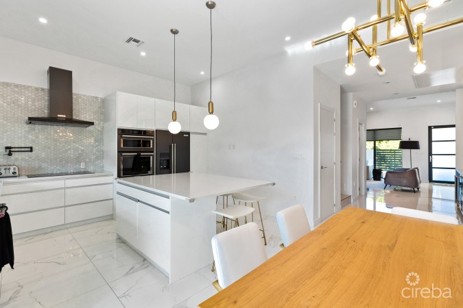 VELA 126, 4 BEDROOM TOWNHOME
